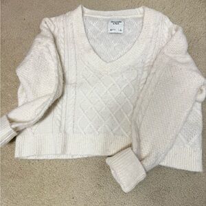 Abercrombie Women's Cream Sweater